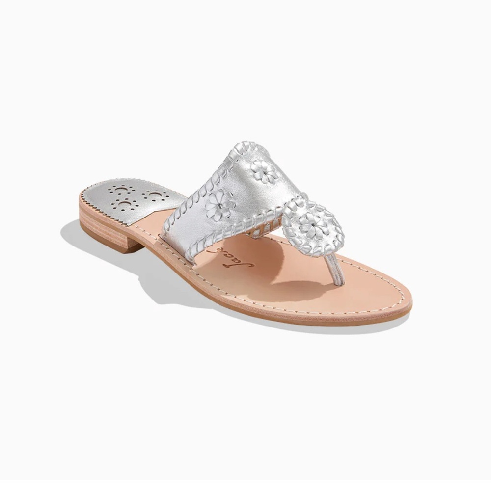 Great used condition Jack Roger’s “Jacks Flat” sandal in silver size 9
